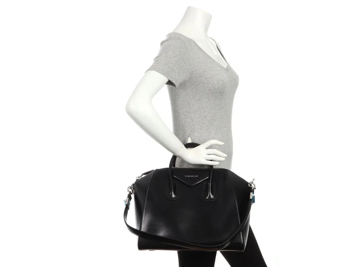 Givenchy Medium Black Shiny Calfskin Antigona